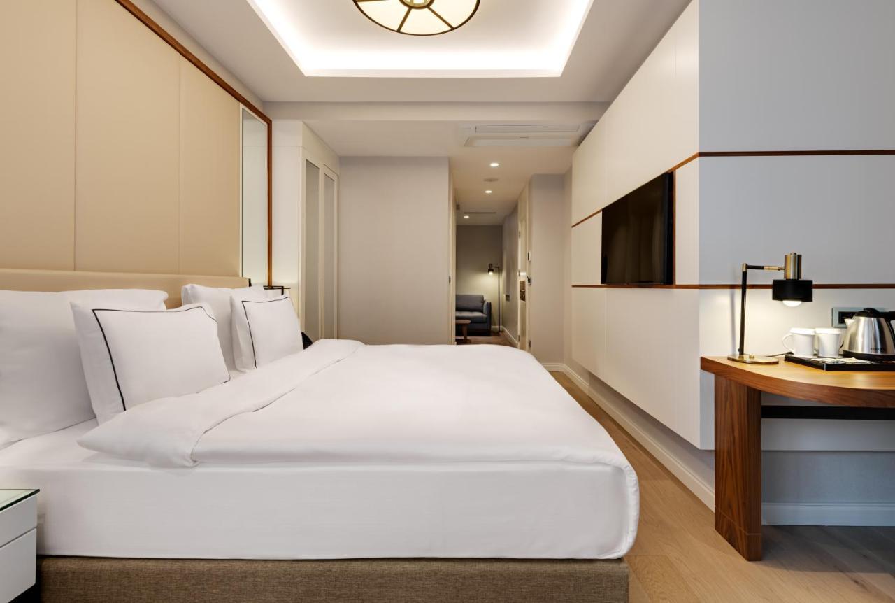 Gleam Collection Hotel 伊斯坦布尔 外观 照片 A room at the hotel